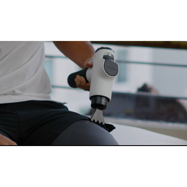 Профессиональный ударный перкуссионный массажер Booster Fusion Black Pro (черный) для тела.