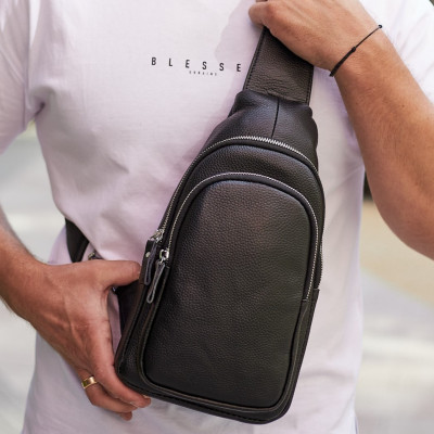 Мужской слинг кожаный 32х18х8, сумка рюкзак на плечо зернистая, бананка для документов23242 черная