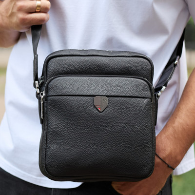 Мужская кожаная сумка-барсетка 24х20х8, компактная сумочка на плечо для мужчины, плечевой мессенджер, черная