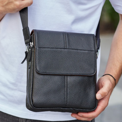 Мужская кожаная сумка планшет 21х24х6, барсетка на одно плечо Tiding Bag M1254A черная